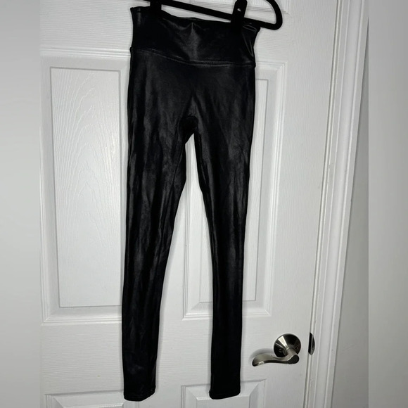 SPANX Faux Liquid Leather Leggings Black Size XS Petite‎ - Picture 3 of 7